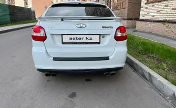 LADA (ВАЗ) Granta 2015 года за 2 600 000 тг. в Усть-Каменогорск фото 3