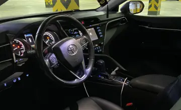 Toyota Camry 2019 года за 13 800 000 тг. в Астана фото 4