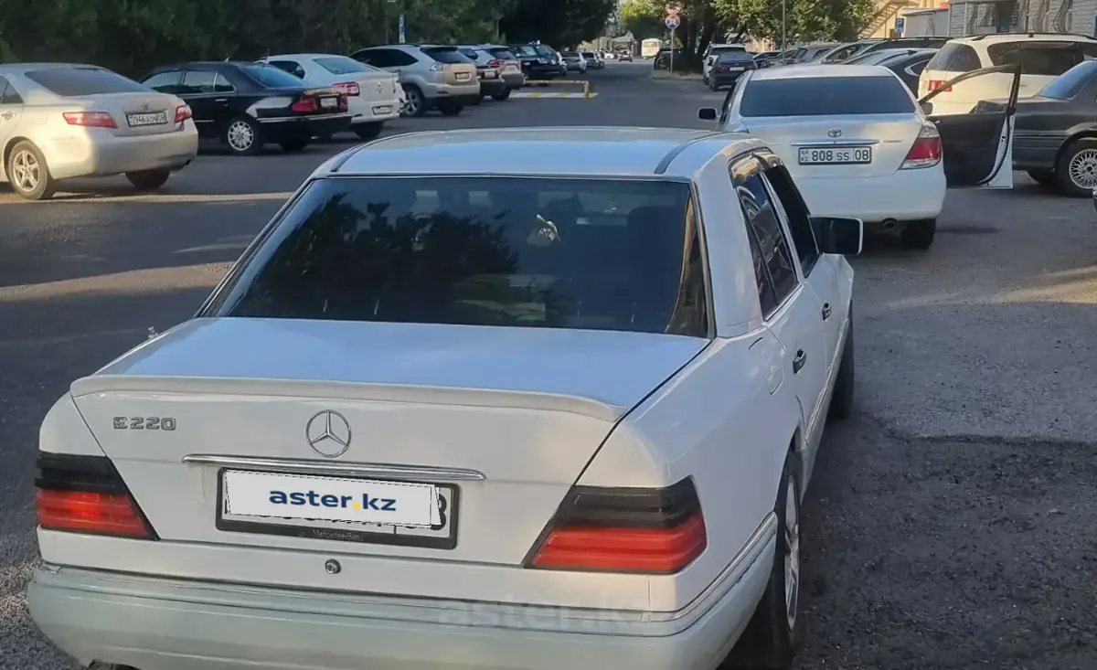 Mercedes-Benz E-Класс 1993 года за 2 200 000 тг. в Жамбылская область фото 4