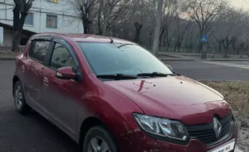 Renault Sandero 2015 года за 3 200 000 тг. в Караганда фото 2