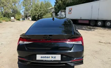 Hyundai Elantra 2021 года за 9 300 000 тг. в Алматы фото 2