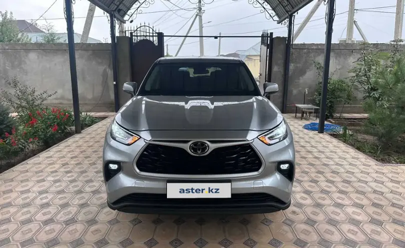 Toyota Highlander 2022 года за 21 000 000 тг. в Шымкент фото 2