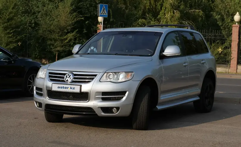 Volkswagen Touareg 2008 года за 5 350 000 тг. в Алматы