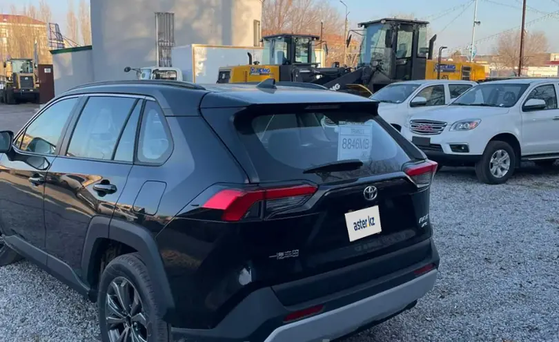 Toyota RAV4 2024 года за 21 000 000 тг. в Актобе фото 4