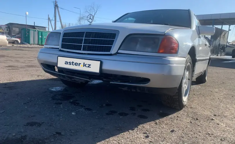 Mercedes-Benz C-Класс 1995 года за 750 000 тг. в Караганда фото 2