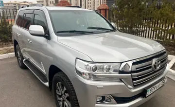 Toyota Land Cruiser 2020 года за 41 000 000 тг. в Астана фото 3