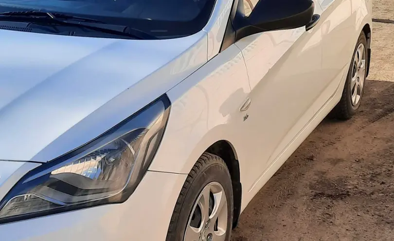 Hyundai Solaris 2015 года за 5 100 000 тг. в Семей