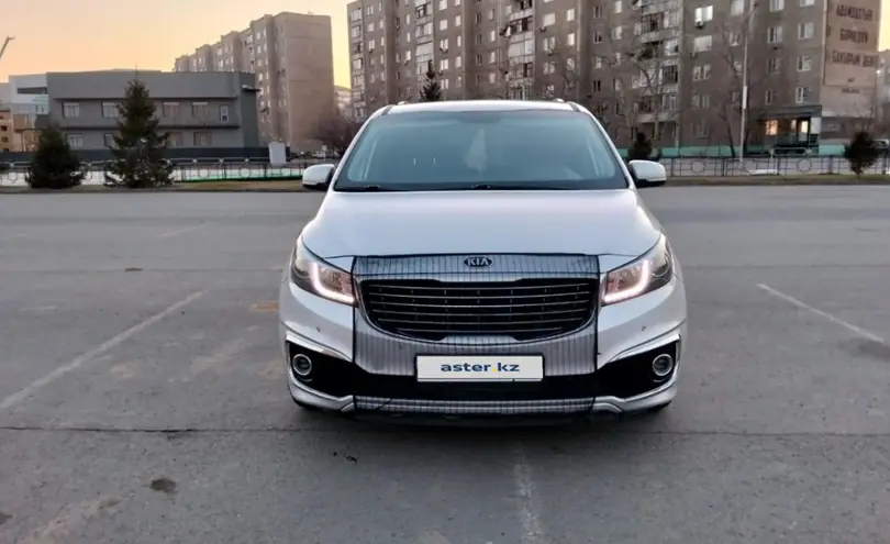 Kia Sedona 2016 года за 13 000 000 тг. в Семей