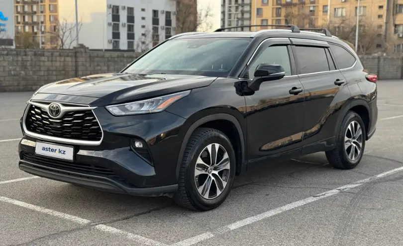 Toyota Highlander 2020 года за 21 000 000 тг. в Алматы