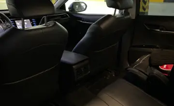 Toyota Camry 2019 года за 13 800 000 тг. в Астана фото 5