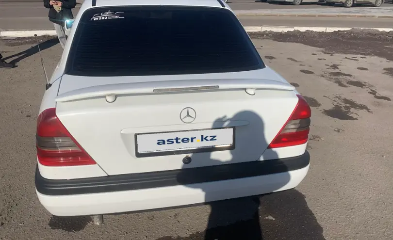 Mercedes-Benz C-Класс 1995 года за 750 000 тг. в Караганда фото 4