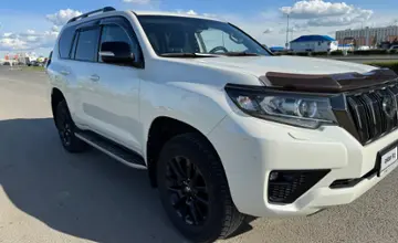 Toyota Land Cruiser Prado 2020 года за 26 750 000 тг. в Астана