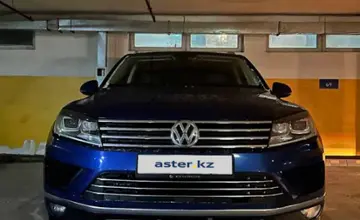 Volkswagen Touareg 2014 года за 13 600 000 тг. в Астана фото 2