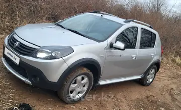 Renault Sandero 2014 года за 3 800 000 тг. в Караганда фото 2