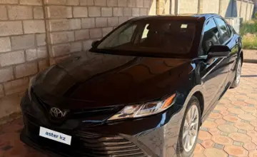 Toyota Camry 2019 года за 10 500 000 тг. в Алматы фото 1