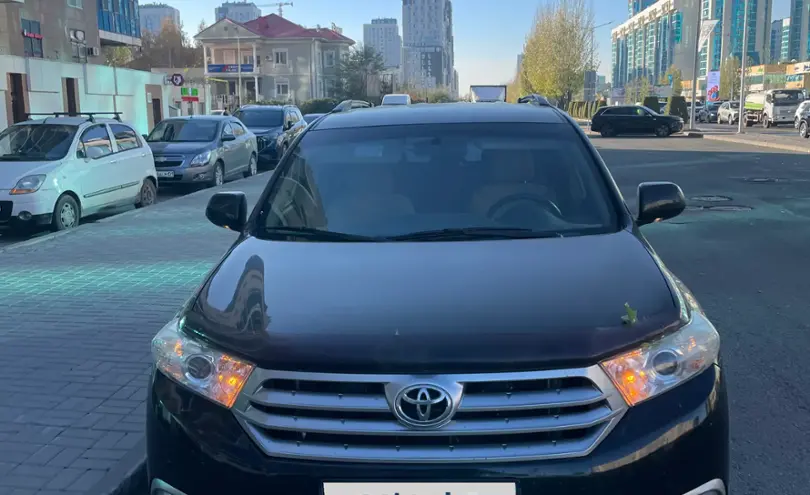 Toyota Highlander 2011 года за 13 000 000 тг. в Астана