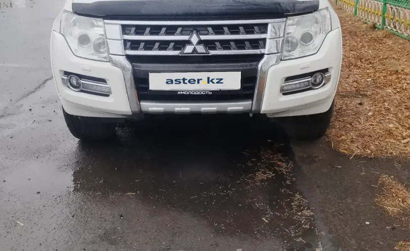 Купить Mitsubishi Pajero 2015 года в Костанае, цена 14700000 тенге. Продажа Mitsubishi Pajero в Костанае - Aster.kz. №c1254416 Mitsubishi Pajero 2015 года за 14 700 000 тг. в Костанай