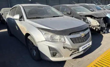 Chevrolet Cruze 2012 года за 2 500 000 тг. в Астана фото 3