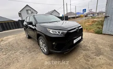 Toyota RAV4 2021 года за 14 500 000 тг. в Атырау фото 3