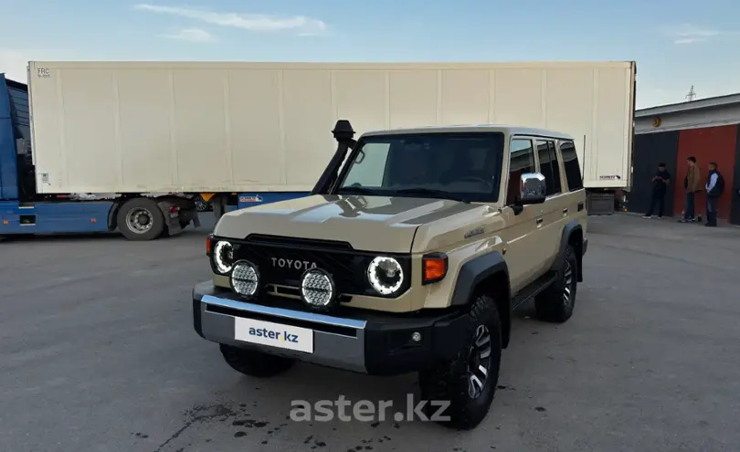 Toyota Land Cruiser 2024 года за 45 000 000 тг. в Актау