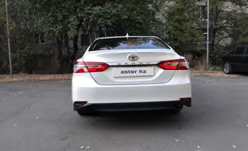 Toyota Camry 2020 года за 14 000 000 тг. в Алматы фото 4