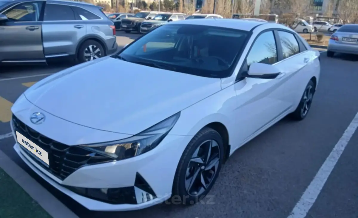 Hyundai Elantra 2023 года за 11 500 000 тг. в Астана