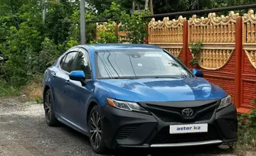 Toyota Camry 2020 года за 11 000 000 тг. в Алматы фото 1