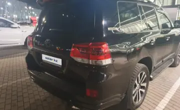 Toyota Land Cruiser 2018 года за 30 000 000 тг. в Астана