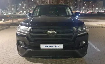 Toyota Land Cruiser 2018 года за 30 000 000 тг. в Астана фото 2