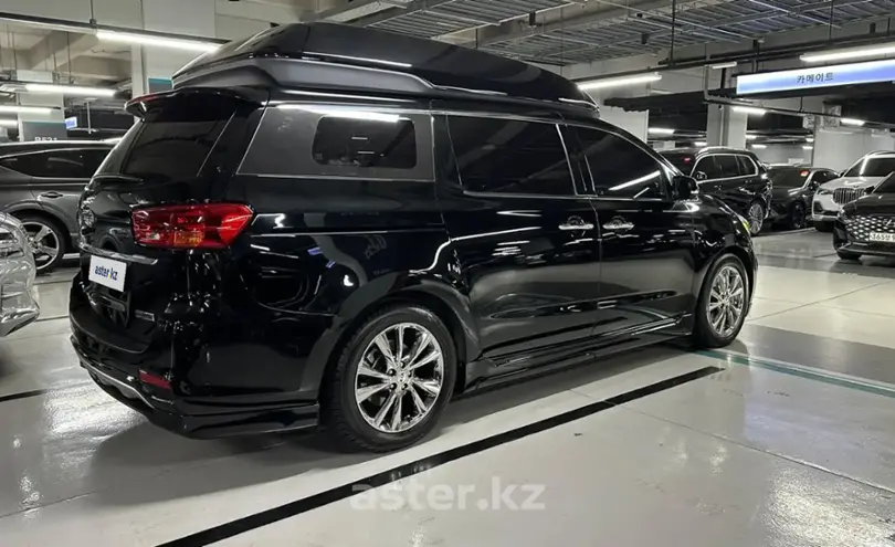 Kia Carnival 2019 года за 19 500 000 тг. в Алматы