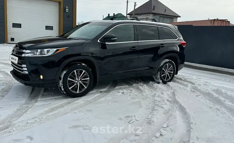 Toyota Highlander 2017 года за 15 000 000 тг. в Костанай