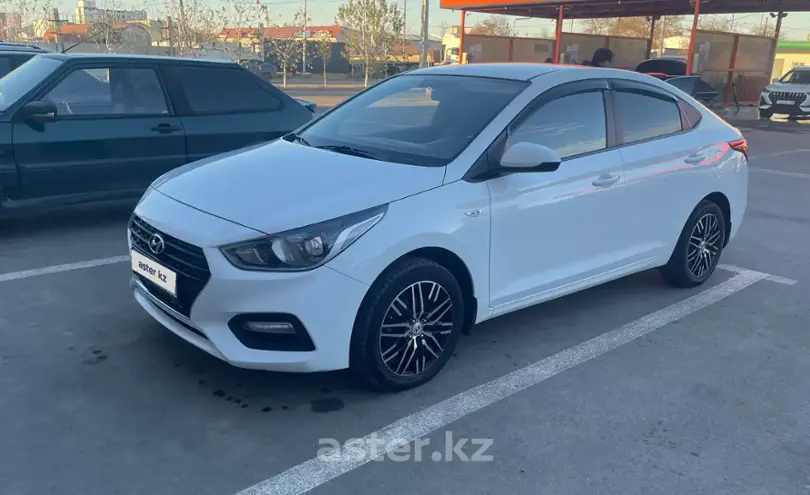 Hyundai Solaris 2020 года за 7 000 000 тг. в Атырау