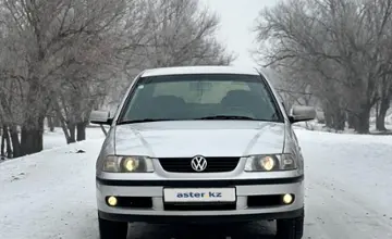 Volkswagen Gol 2005 года за 1 600 000 тг. в Алматы фото 3