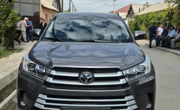 Toyota Highlander 2019 года за 18 000 000 тг. в Шымкент фото 1