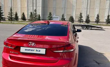 Hyundai Elantra 2018 года за 6 000 000 тг. в Астана фото 4