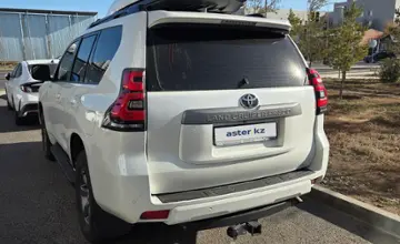 Toyota Land Cruiser Prado 2018 года за 22 000 000 тг. в Астана фото 3