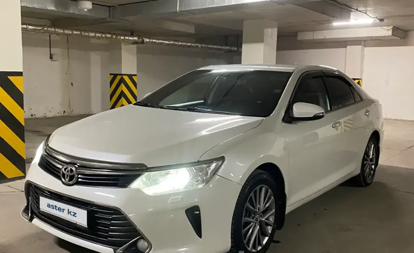 Toyota Camry 2017 года за 12 000 000 тг. в Усть-Каменогорск
