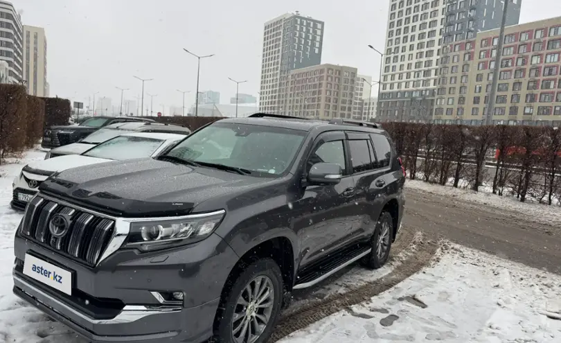 Toyota Land Cruiser Prado 2020 года за 25 000 000 тг. в Астана