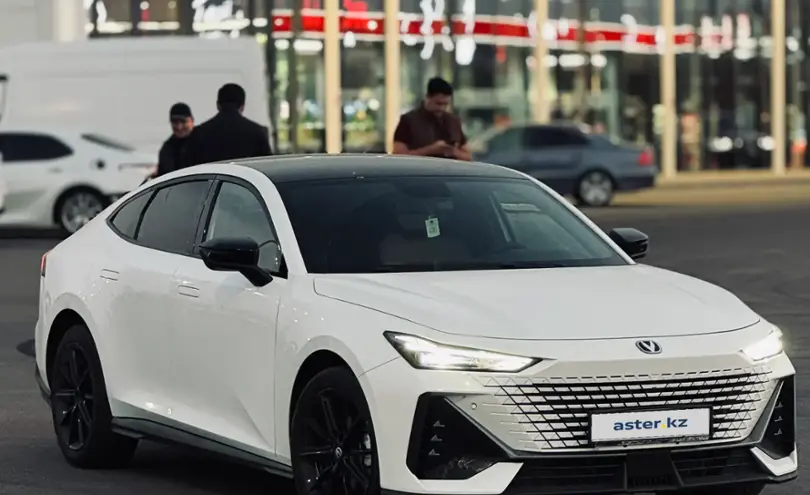 Changan UNI-V 2023 года за 9 200 000 тг. в Алматы