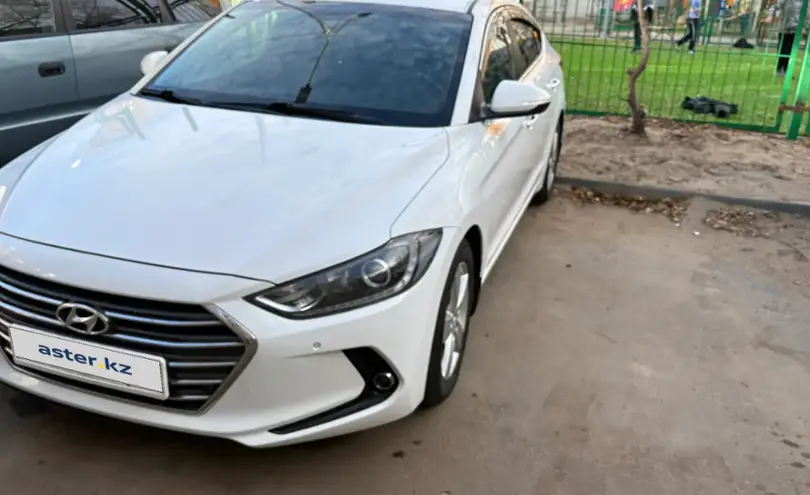 Hyundai Elantra 2018 года за 8 000 000 тг. в Алматы
