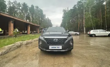 Hyundai Santa Fe 2019 года за 13 000 000 тг. в Астана фото 2