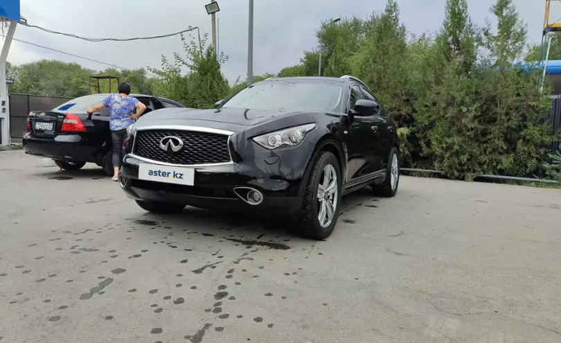Infiniti QX70 2017 года за 16 000 000 тг. в Алматы