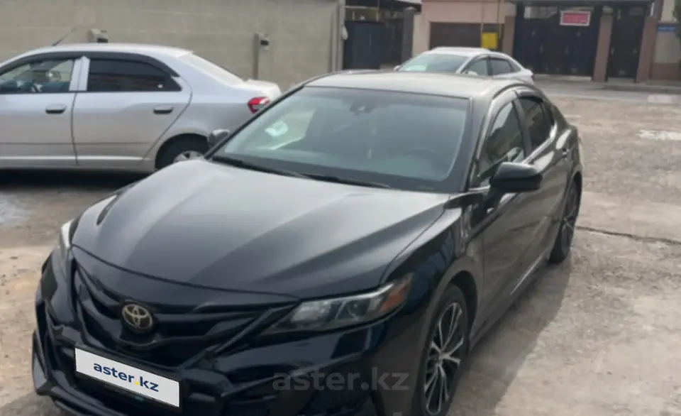 Toyota Camry 2019 года за 13 200 000 тг. в Шымкент фото 1
