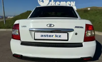 LADA (ВАЗ) Priora 2014 года за 2 600 000 тг. в Усть-Каменогорск фото 4