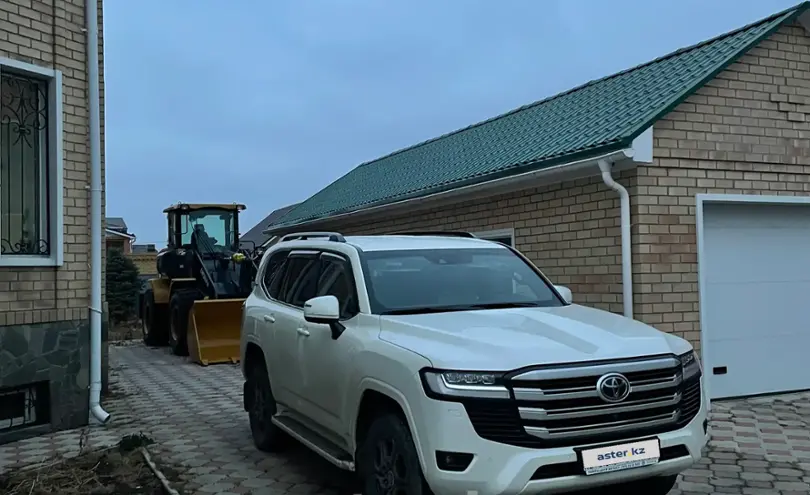 Toyota Land Cruiser 2022 года за 50 000 000 тг. в Костанай