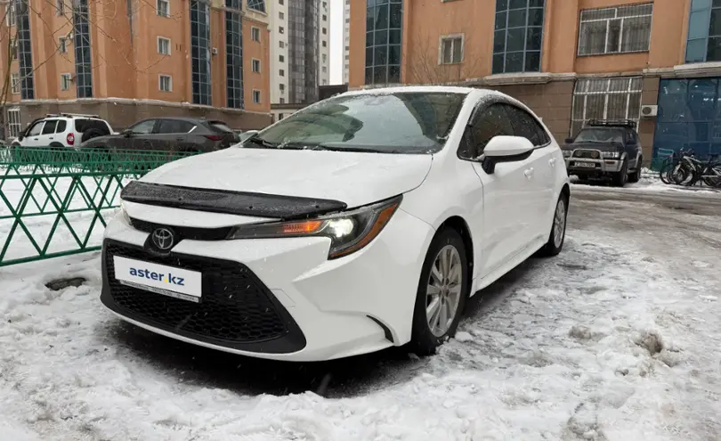 Toyota Corolla 2021 года за 8 000 000 тг. в Астана