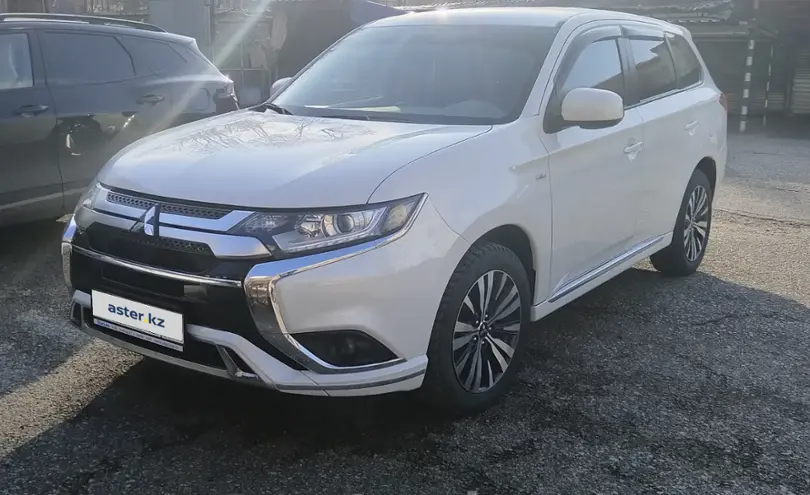 Mitsubishi Outlander 2022 года за 10 000 000 тг. в Актюбинская область