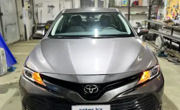 Toyota Camry 2019 года за 9 500 000 тг. в Актобе фото 2