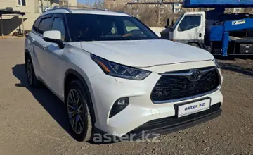 Toyota Highlander 2022 года за 34 500 000 тг. в Караганда фото 3