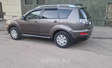 Mitsubishi Outlander 2010 года за 5 200 000 тг. в Астана фото 4